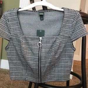 Wild Fable NWT zip up crop top, size XS